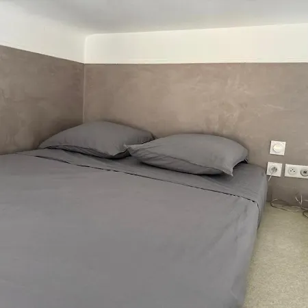 - - Quartier Du Port * Nice