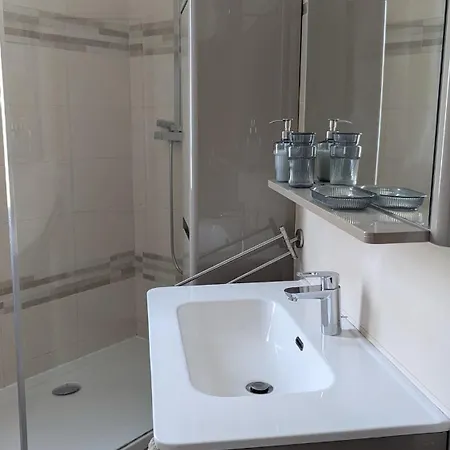 - - Quartier Du Port Lejlighed *